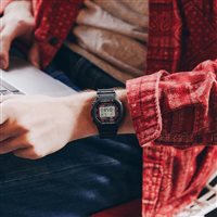 Orologio G-Shock in Resina DW-5000R-1AER - DW-5000R-1AER